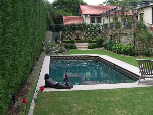 Italian geometric pool